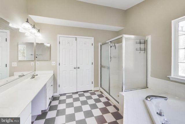 7905 OXFARM CT, Bowie, MD 20715