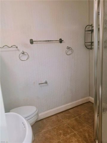 625 Center AVE, Newport News, VA 23601