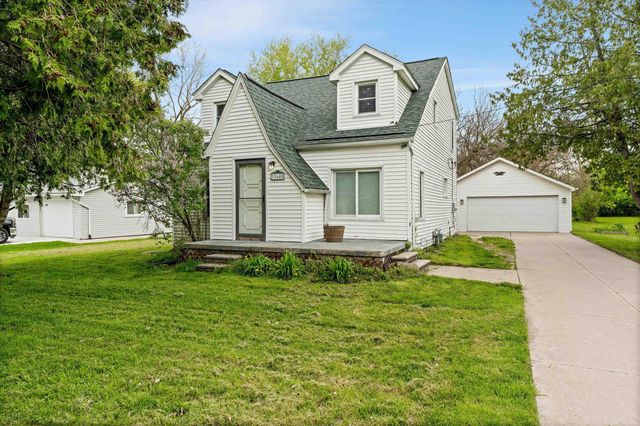 33600 Louise Avenue, Clinton Twp, MI 48035