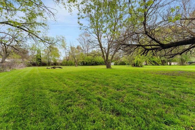 33600 Louise Avenue, Clinton Twp, MI 48035