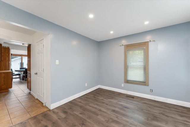 33600 Louise Avenue, Clinton Twp, MI 48035