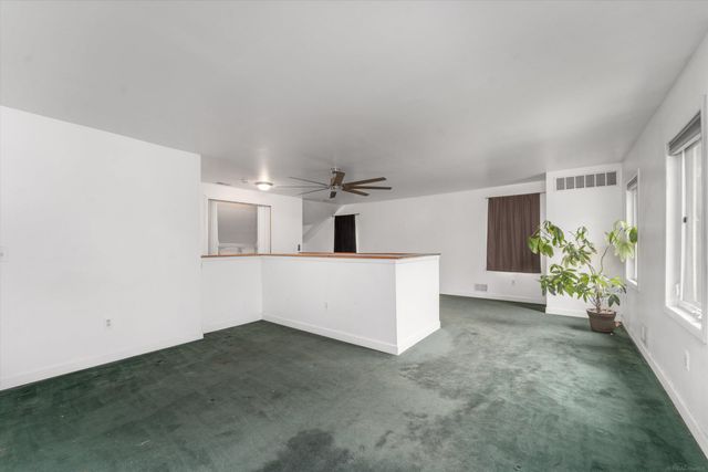 33600 Louise Avenue, Clinton Twp, MI 48035