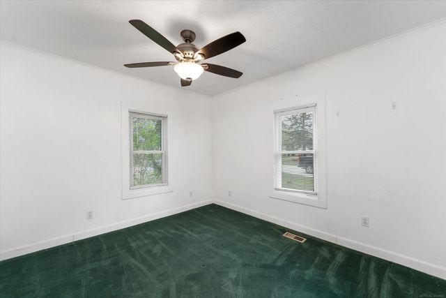 33600 Louise Avenue, Clinton Twp, MI 48035
