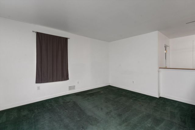 33600 Louise Avenue, Clinton Twp, MI 48035