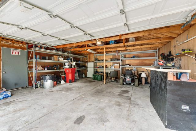 33600 Louise Avenue, Clinton Twp, MI 48035