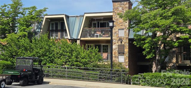 209 Bowling Park Road, Asheville, NC 28803