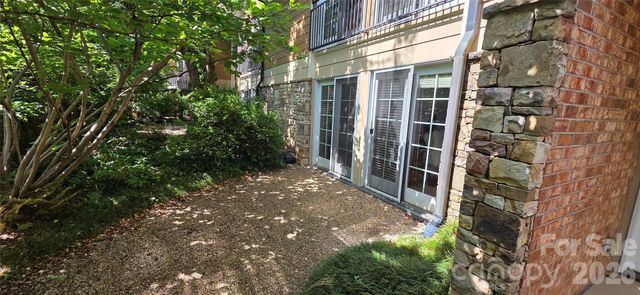 209 Bowling Park Road, Asheville, NC 28803