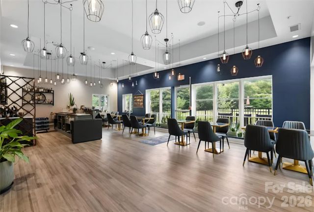 209 Bowling Park Road, Asheville, NC 28803