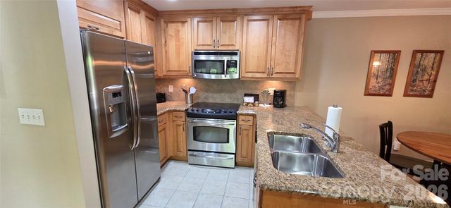 209 Bowling Park Road, Asheville, NC 28803