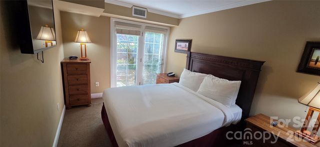 209 Bowling Park Road, Asheville, NC 28803