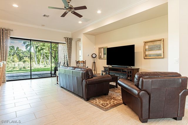 7761 Bucks Run DR, Naples, FL 34120