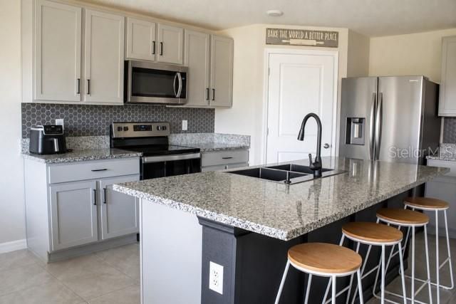 4208 DOVETAIL LANE, Palmetto, FL 34221