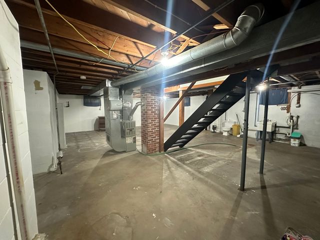 412 E Main Street, Morrison, IL 61270