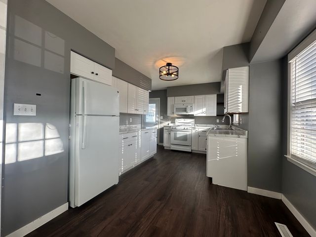 412 E Main Street, Morrison, IL 61270