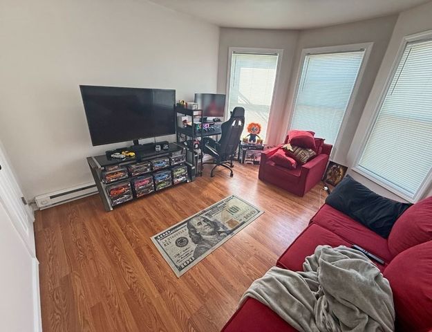 116-118 Walker St, Lowell, MA 01854