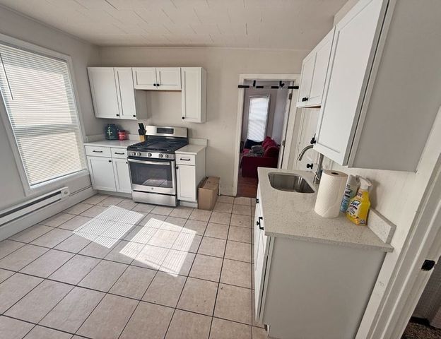 116-118 Walker St, Lowell, MA 01854