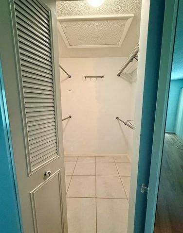 2054 SW Silver Pine Way 123-B, Palm City, FL 34990