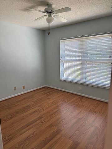 2054 SW Silver Pine Way 123-B, Palm City, FL 34990