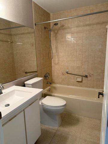 2054 SW Silver Pine Way 123-B, Palm City, FL 34990