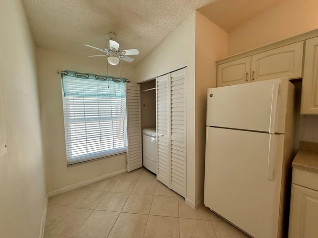 2054 SW Silver Pine Way 123-B, Palm City, FL 34990