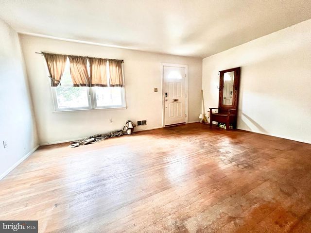 14759 BARKSDALE ST, Woodbridge, VA 22193