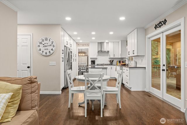 19403 NE 203rd Place, Woodinville, WA 98077