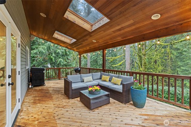 19403 NE 203rd Place, Woodinville, WA 98077