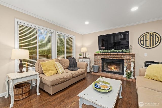 19403 NE 203rd Place, Woodinville, WA 98077