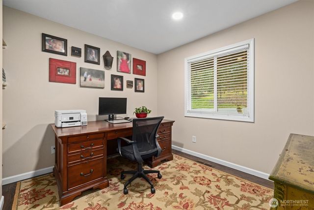 19403 NE 203rd Place, Woodinville, WA 98077