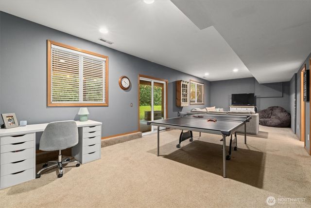 19403 NE 203rd Place, Woodinville, WA 98077