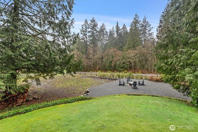 19403 NE 203rd Place, Woodinville, WA 98077
