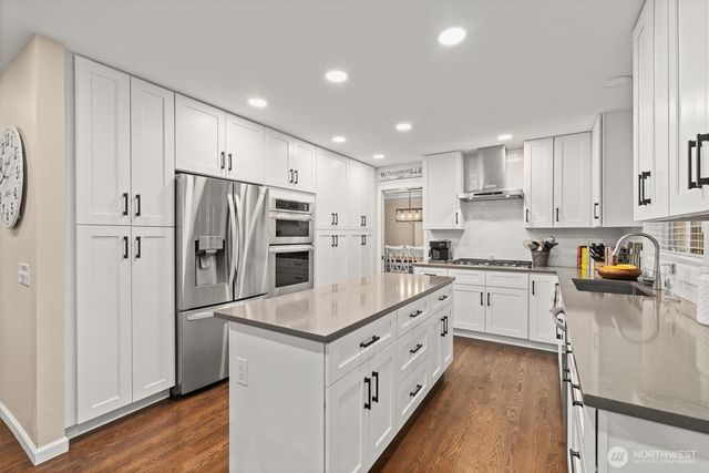 19403 NE 203rd Place, Woodinville, WA 98077