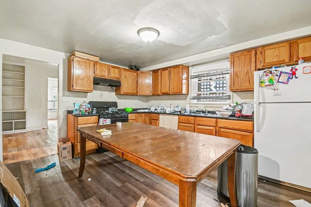 15 W Mceldowney Street, Chicago Heights, IL 60411
