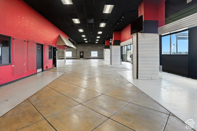 240 N FRONTAGE RD, Centerville, UT 84014