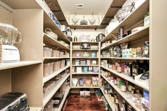 13810 Lake Port, Cypress, TX 77429