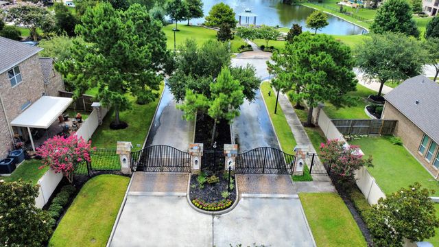 13810 Lake Port, Cypress, TX 77429