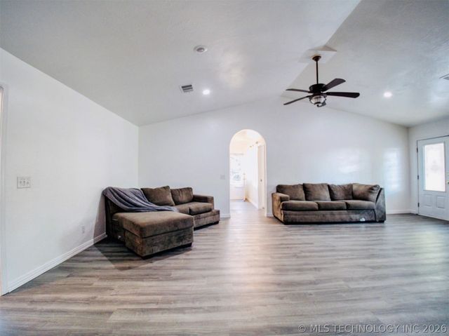 7345 D, Kingston, OK 73439