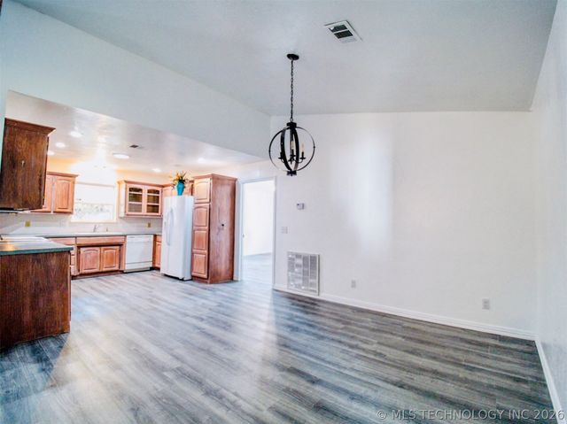7345 D, Kingston, OK 73439