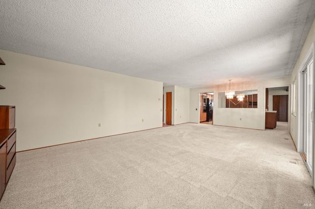 202 Olympic Cir, Vacaville, CA 95687