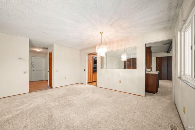 202 Olympic Cir, Vacaville, CA 95687