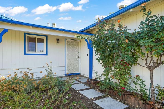 202 Olympic Cir, Vacaville, CA 95687