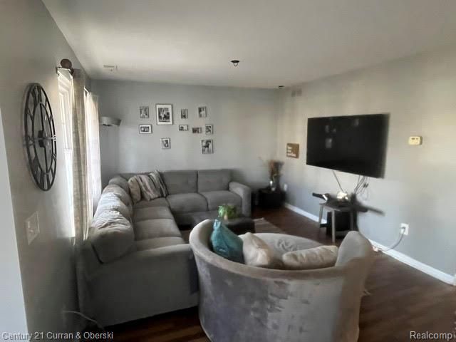 42607 Savoy Court, Northville, MI 48167