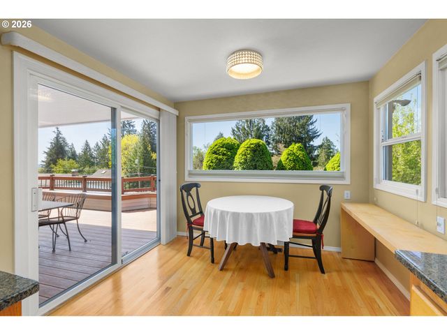 7275 Sw SYLVAN Ct, Portland, OR 97225