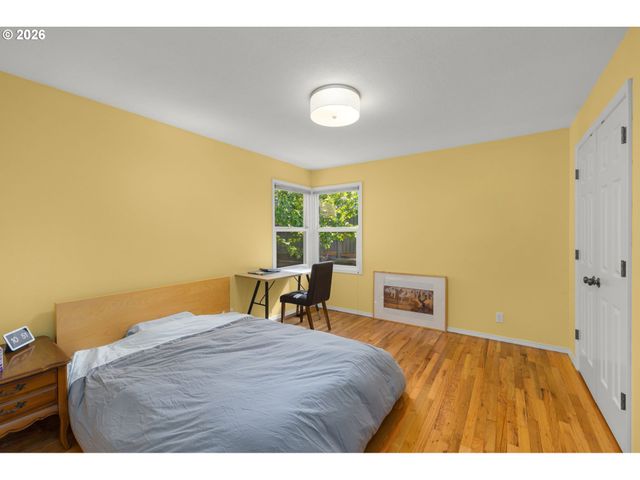 7275 Sw SYLVAN Ct, Portland, OR 97225