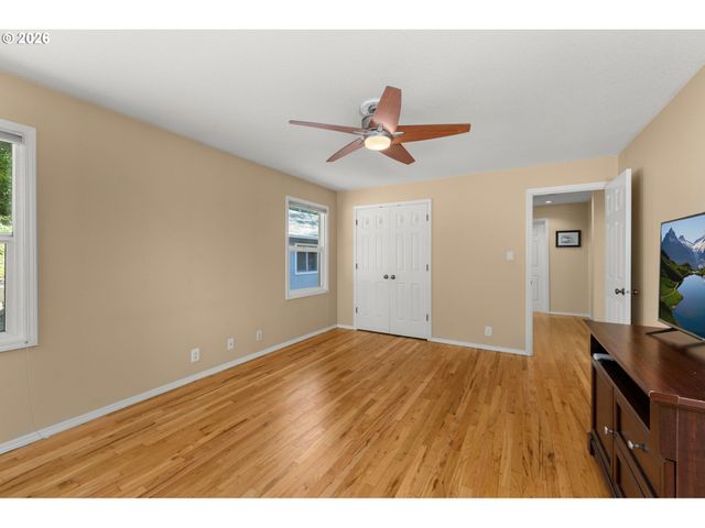 7275 Sw SYLVAN Ct, Portland, OR 97225