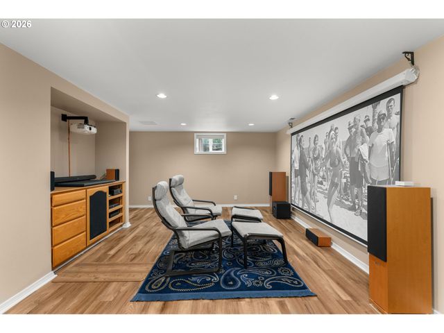 7275 Sw SYLVAN Ct, Portland, OR 97225