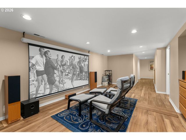 7275 Sw SYLVAN Ct, Portland, OR 97225