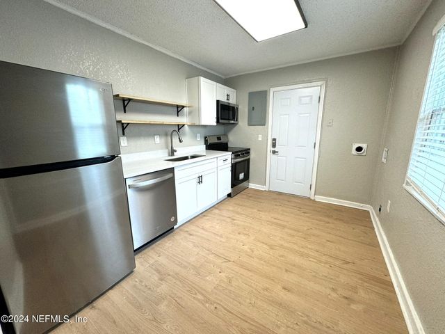 5951 WILMAR Road W, Jacksonville, FL 32244