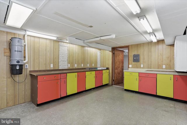 855 ANTHONY AVENUE, Waynesboro, PA 17268