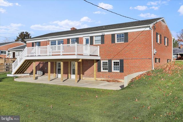 855 ANTHONY AVENUE, Waynesboro, PA 17268